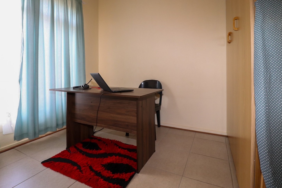 3 Bedroom Property for Sale in Flamwood North West